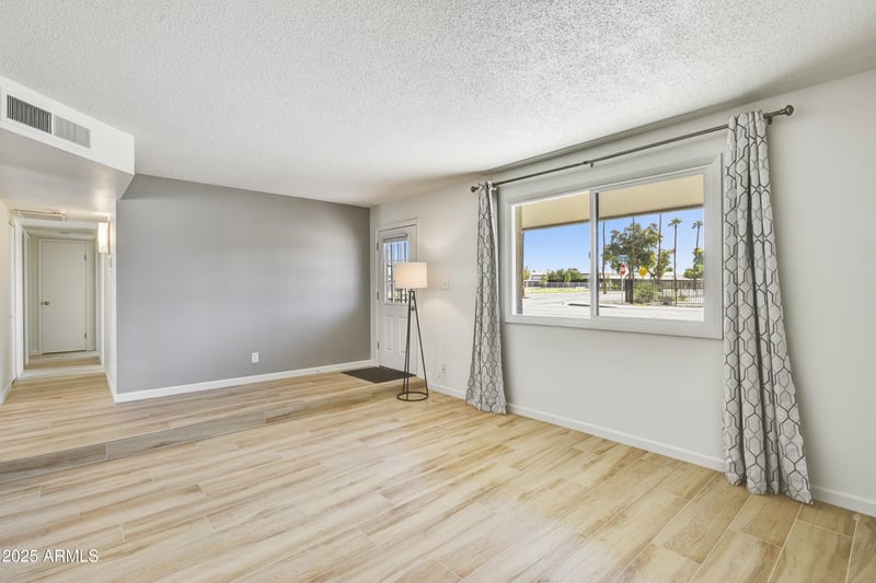 1986 Palmcroft Dr, Tempe, AZ 85282