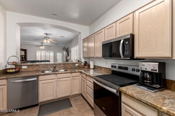 19860 110th Ln, Peoria, AZ 85373