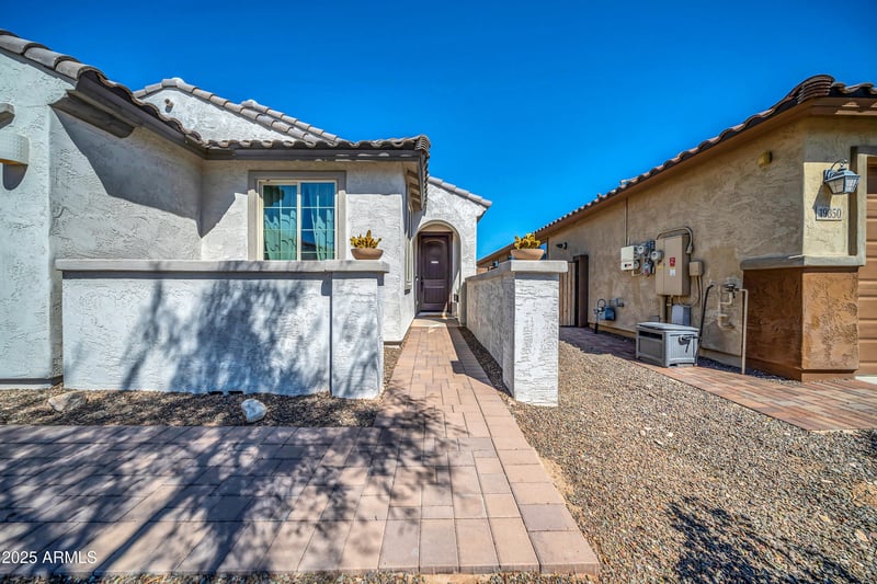 19862 Palo Verde Dr, Litchfield Park, AZ 85340