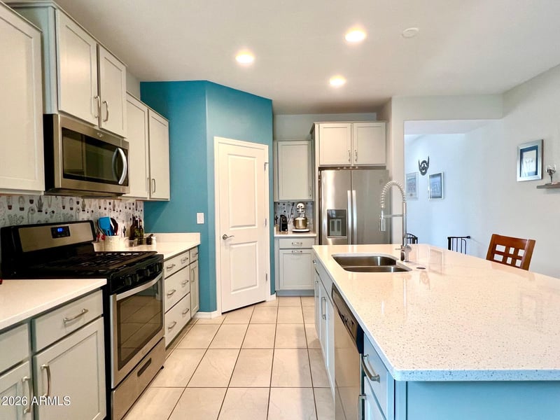 19867 Palo Verde Dr, Litchfield Park, AZ 85340