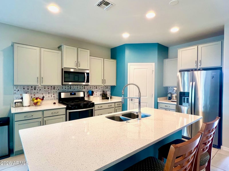 19867 Palo Verde Dr, Litchfield Park, AZ 85340