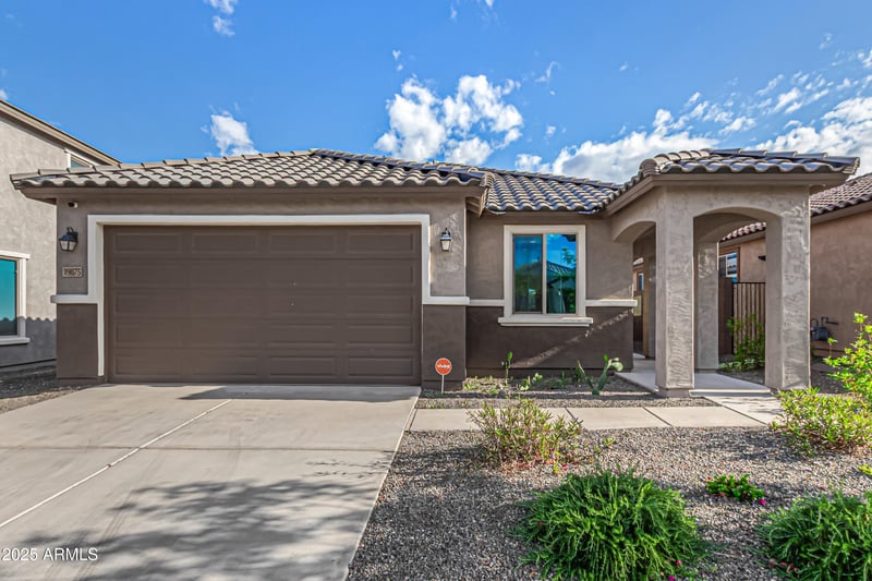 19875 Badgett Ln, Litchfield Park, AZ 85340