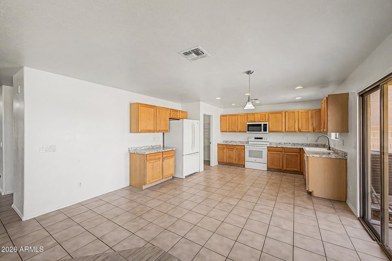 1988 E Silversmith Trl, San Tan Valley, AZ 85143