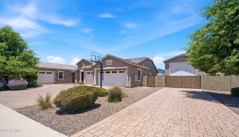 19880 E Cattle Dr, Queen Creek, AZ 85142