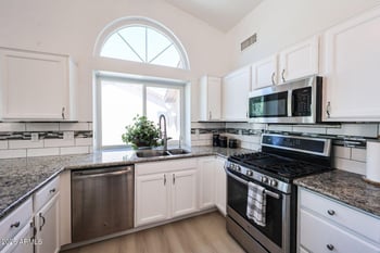 19890 85th Dr, Peoria, AZ 85382