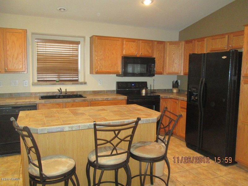 199 E Clairidge Dr, San Tan Valley, AZ 85143