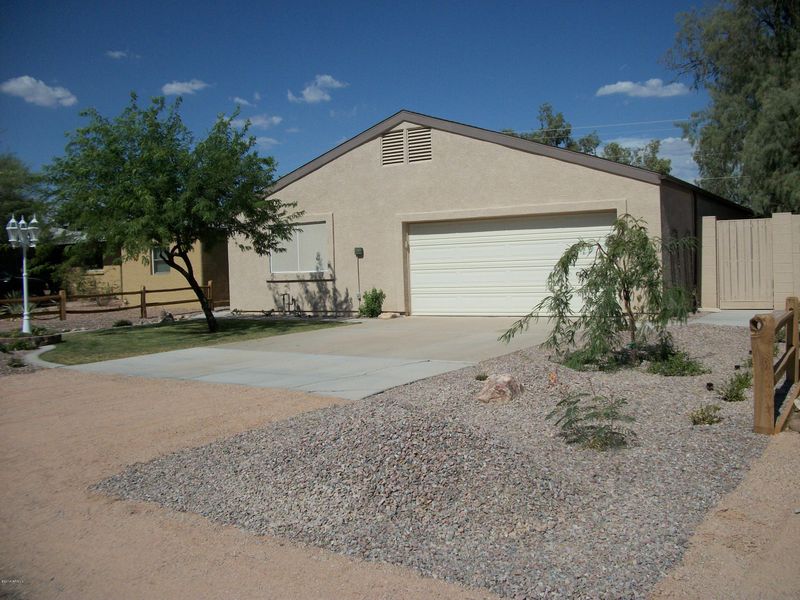 199 S Main Dr, Apache Junction, AZ 85120