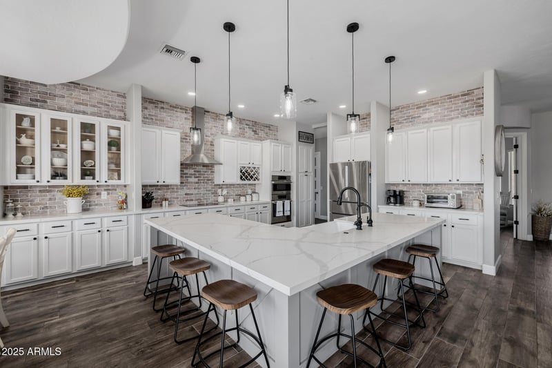 19907 Elaine Cir, Queen Creek, AZ 85142