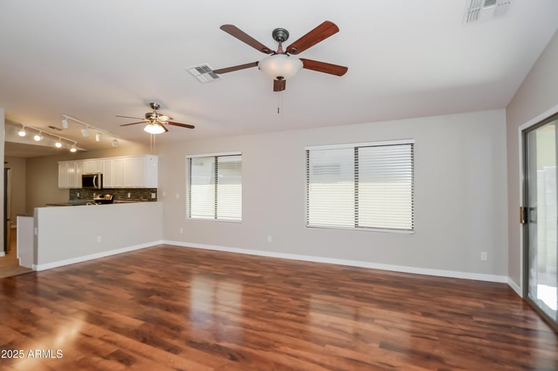 1991 Vineyard Plains Dr, San Tan Valley, AZ 85144