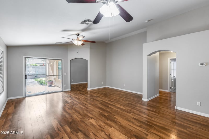 1991 Vineyard Plains Dr, San Tan Valley, AZ 85144