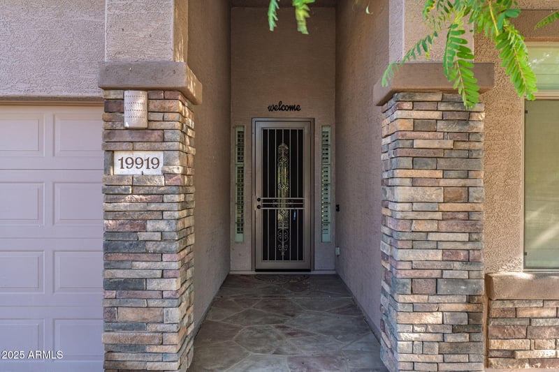 19919 Santa Cruz Dr, Maricopa, AZ 85138