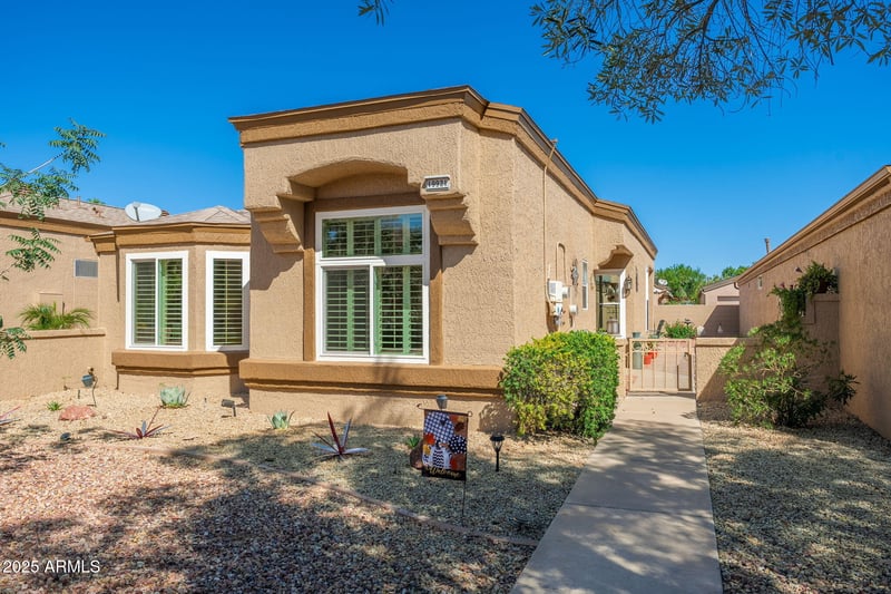 19921 Greenview Dr, Sun City West, AZ 85375