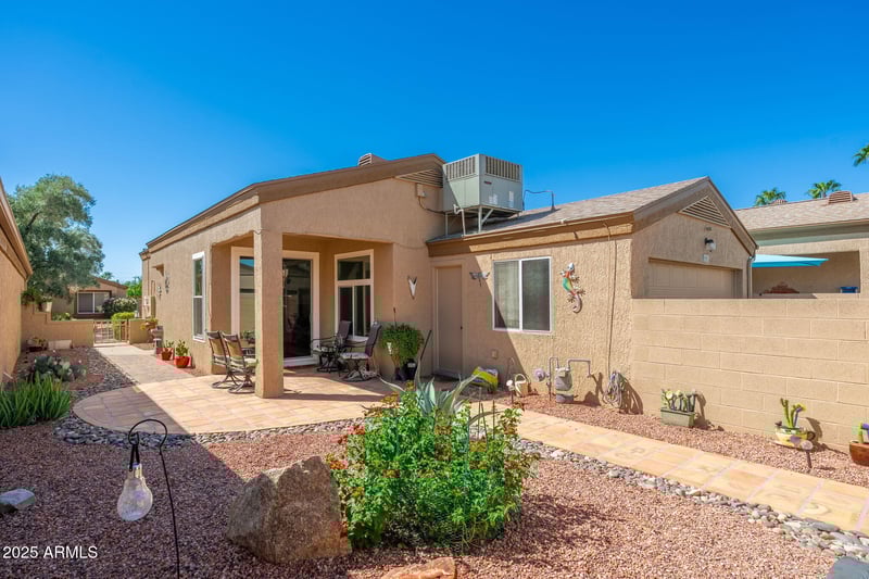 19921 Greenview Dr, Sun City West, AZ 85375