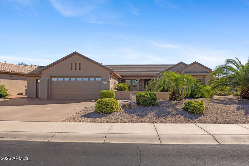 19925 N Half Moon Dr, Surprise, AZ 85374