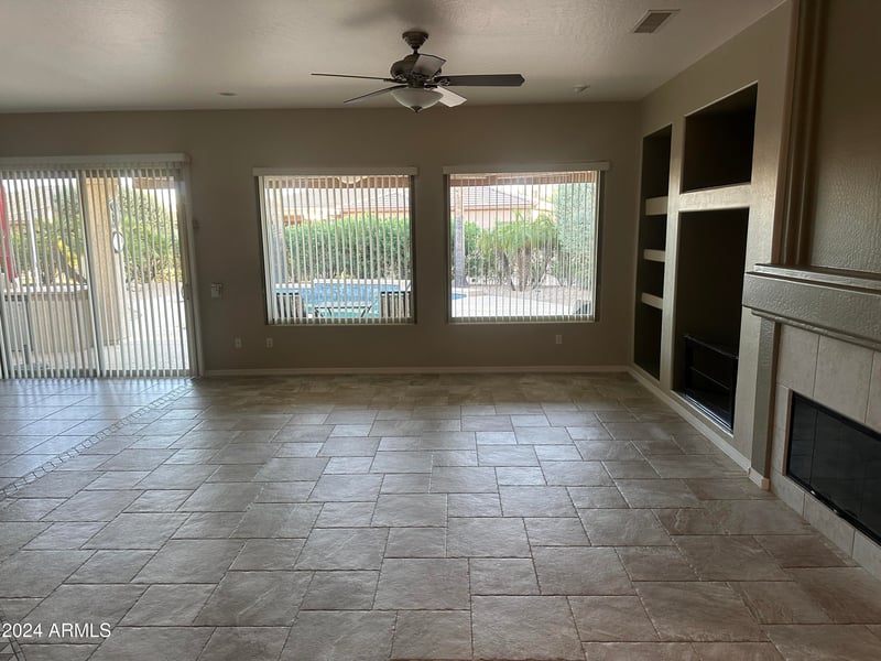 19925 N Summer Dream Dr, Surprise, AZ 85374