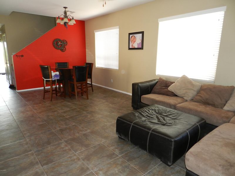 1993 S Starling Dr, Gilbert, AZ 85295