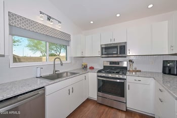 19936 108th Ln, Peoria, AZ 85373