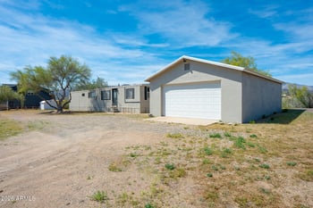 19940 Palo Verde Ln, Black Canyon City, AZ 85324
