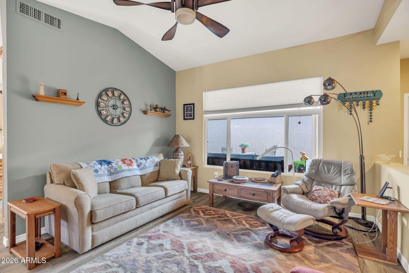 19949 N Greenview Dr, Sun City West, AZ 85375