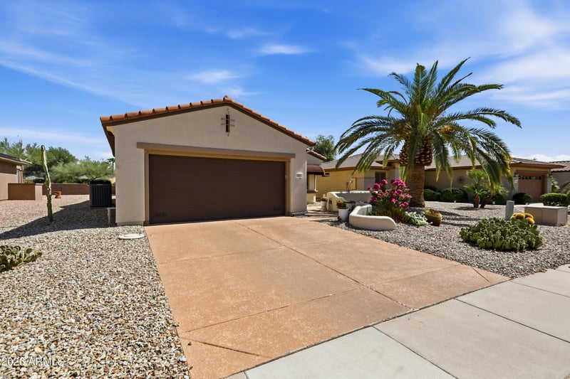 19951 N Crescent Way, Surprise, AZ 85374