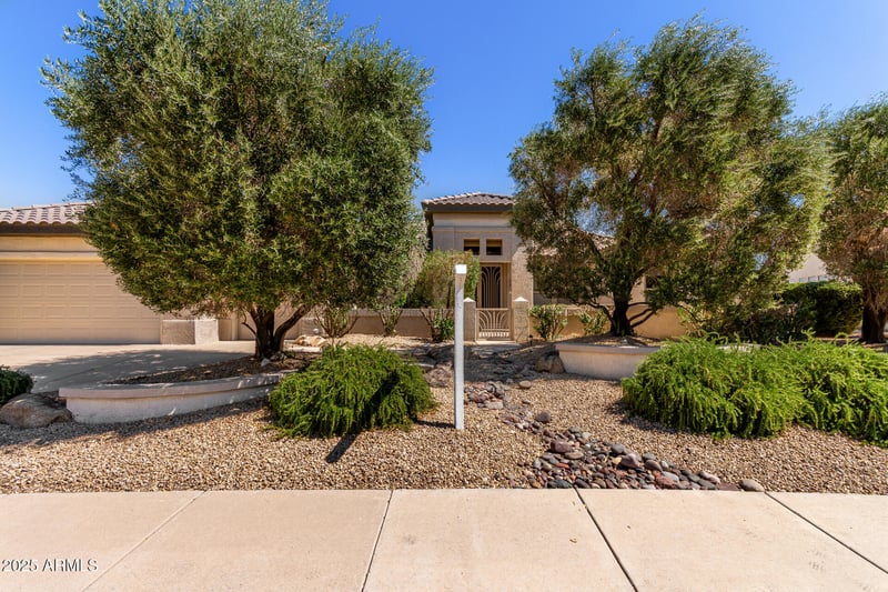 19951 Tealstone Dr, Surprise, AZ 85374