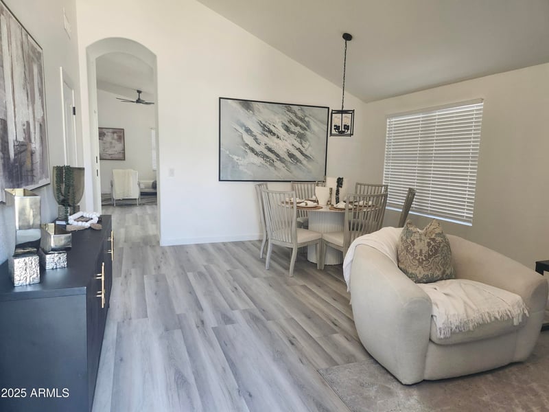19976 63rd Dr, Glendale, AZ 85308