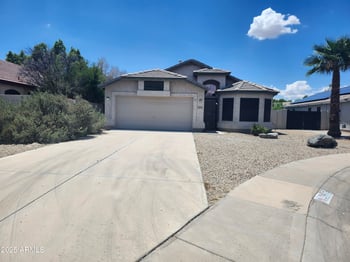19976 63rd Dr, Glendale, AZ 85308
