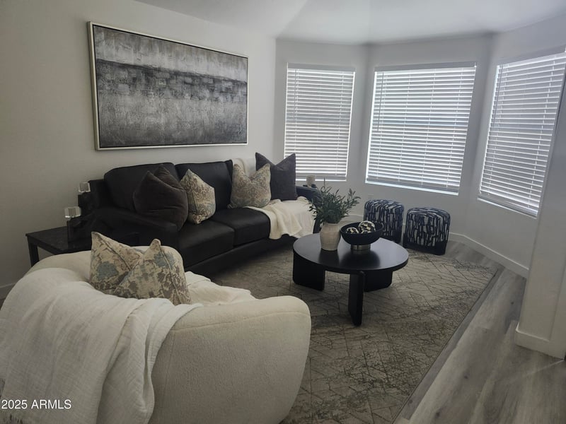 19976 63rd Dr, Glendale, AZ 85308