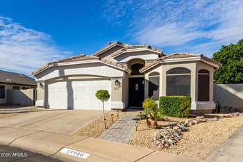 19980 63rd Dr, Glendale, AZ 85308