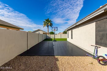 19980 63rd Dr, Glendale, AZ 85308