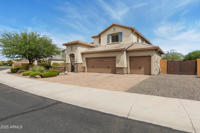 19985 260th Glen, Buckeye, AZ 85396