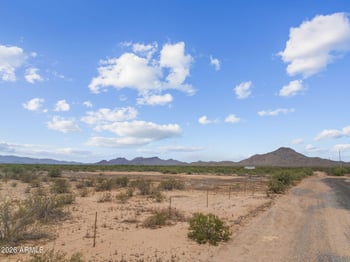 1x 463rd Ave #27, Wickenburg, AZ 85390