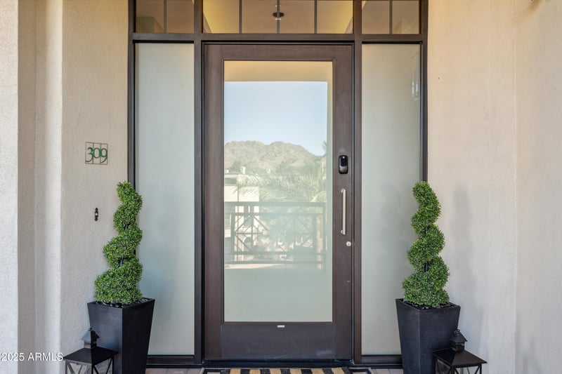 2 Biltmore Estate #309, Phoenix, AZ 85016