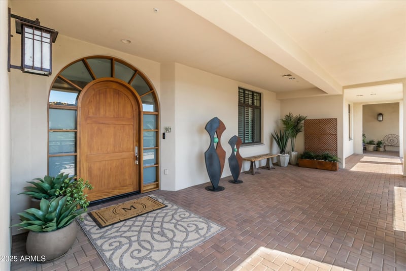 2 Biltmore Estate #313, Phoenix, AZ 85016