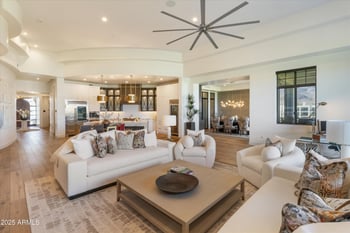 2 Biltmore Estate #313, Phoenix, AZ 85016