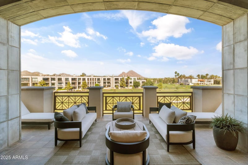 2 Biltmore Estate #313, Phoenix, AZ 85016