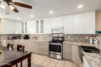 2 Muriel Dr, Phoenix, AZ 85022