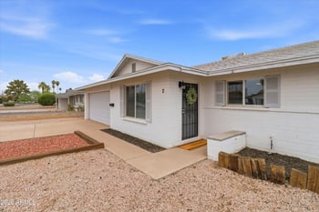 2 Fairmont Dr, Tempe, AZ 85282