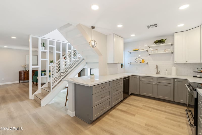 2 W Georgia Ave #9, Phoenix, AZ 85013