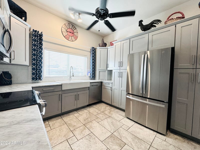 20 Aero Rd, Mesa, AZ 85205
