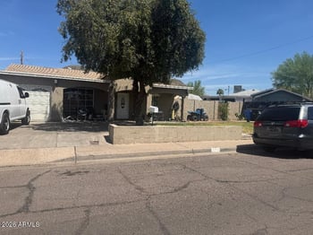 20 Carol Ave, Phoenix, AZ 85020