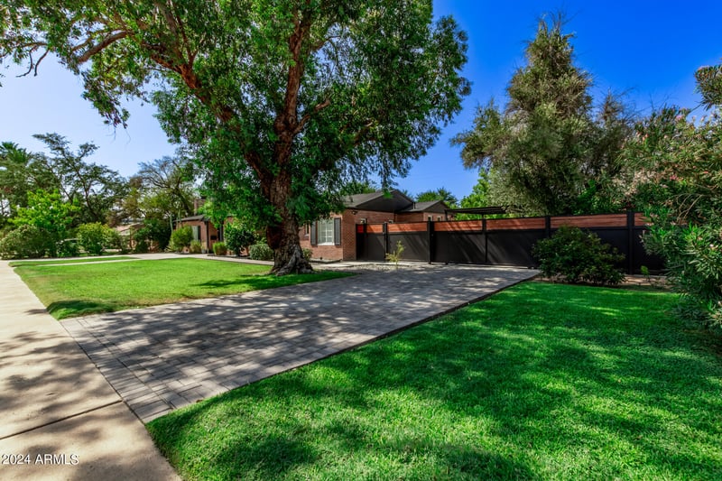 20 E Orange Dr, Phoenix, AZ 85012