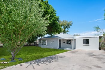 20 Saint Charles Ave, Phoenix, AZ 85042