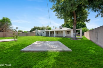 20 Saint Charles Ave, Phoenix, AZ 85042