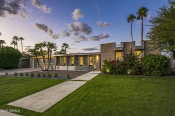 20 W Canterbury Ln, Phoenix, AZ 85023