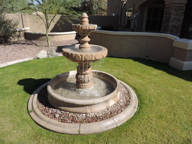 200 E Canyon Creek Dr, Gilbert, AZ 85295