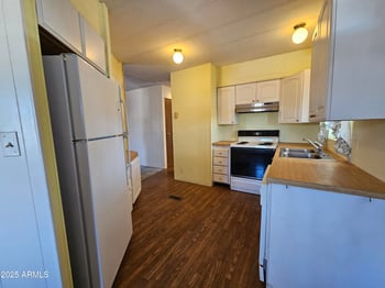 200 Ivanhoe St #60, Chandler, AZ 85225