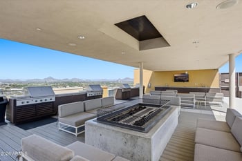 200 Portland St #1017, Phoenix, AZ 85003