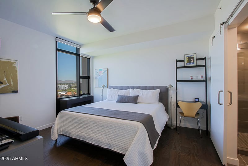 200 Portland St #1024, Phoenix, AZ 85003