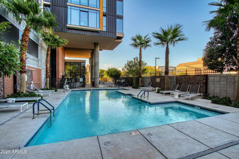 200 Portland St #1024, Phoenix, AZ 85003